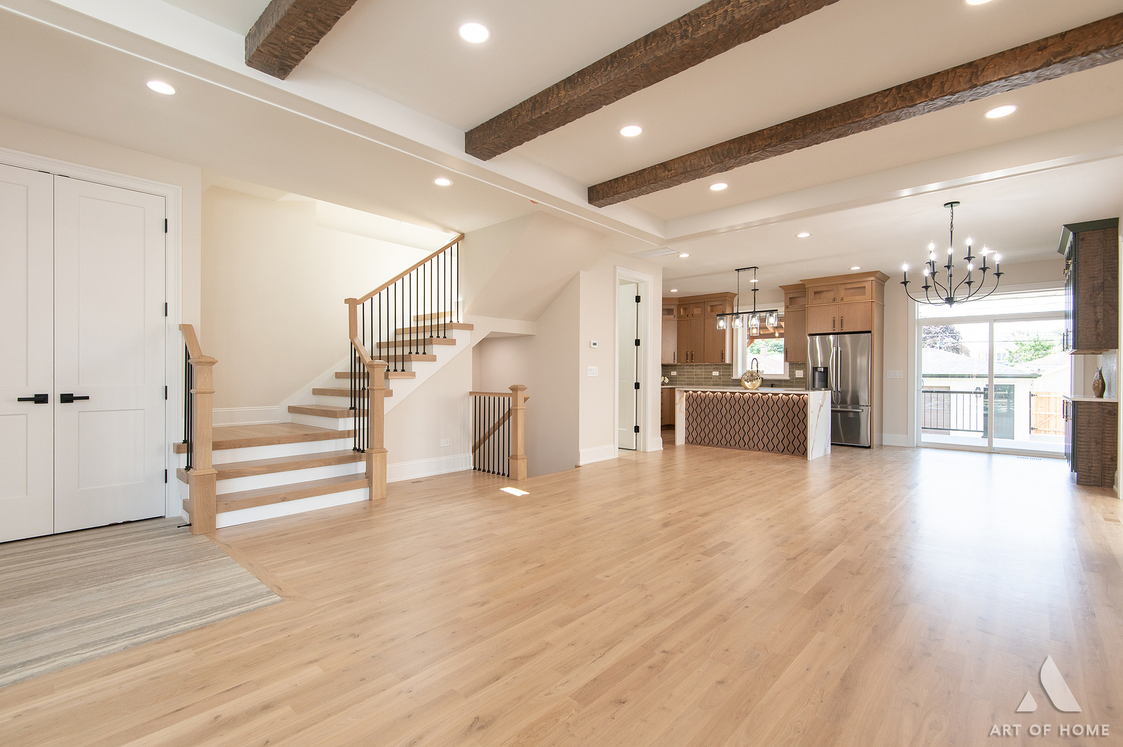 5814 S New England Avenue Property Photo 7