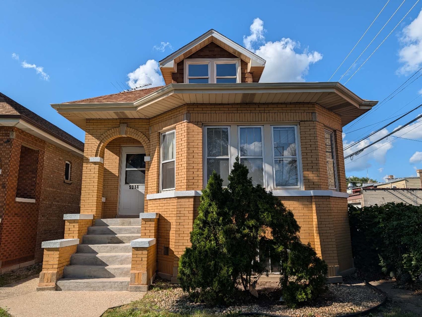 5214 W Schubert Avenue Property Photo