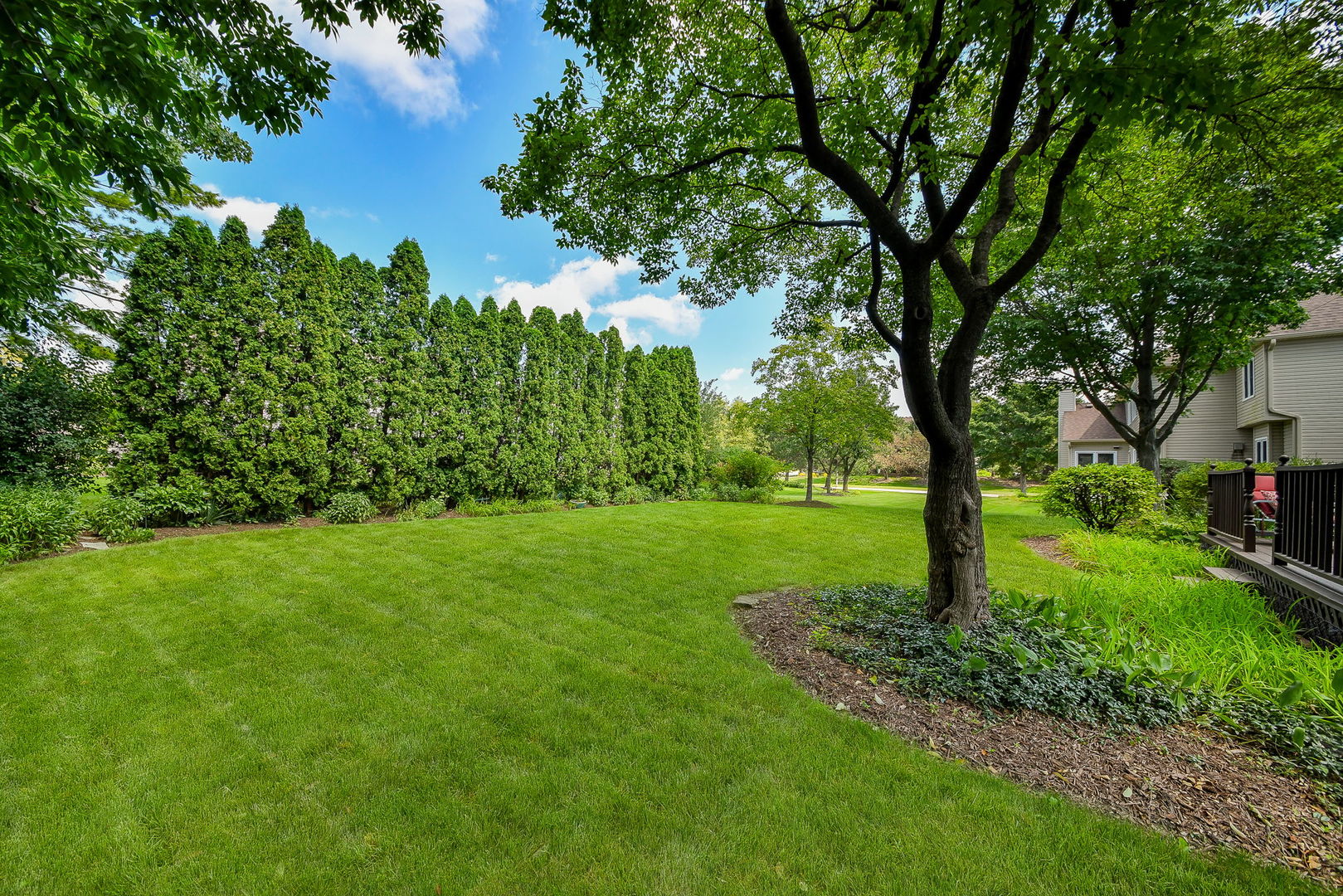 417 Saratoga Drive Property Photo 24