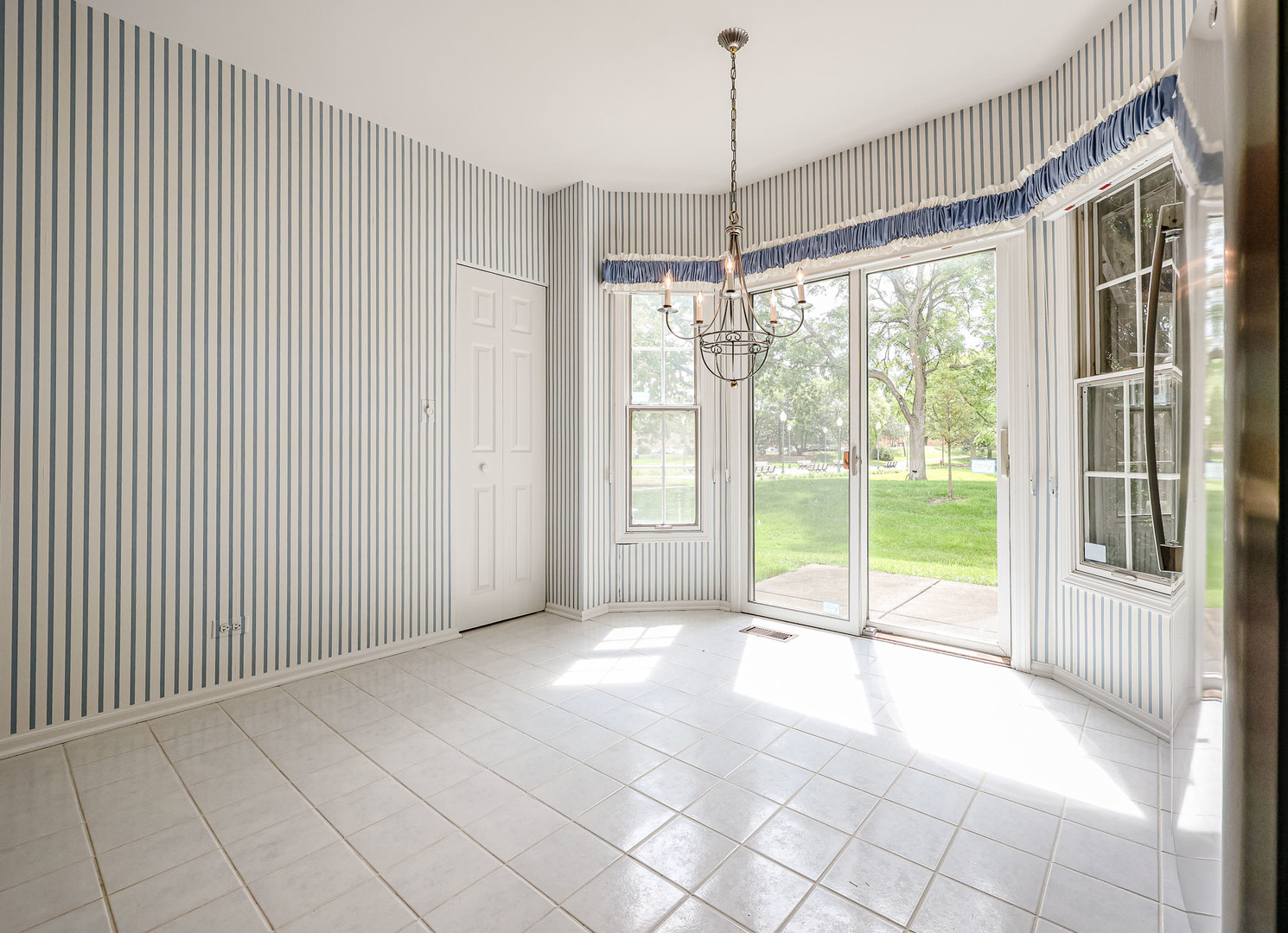 407 Town Place Circle 407 Property Photo 10