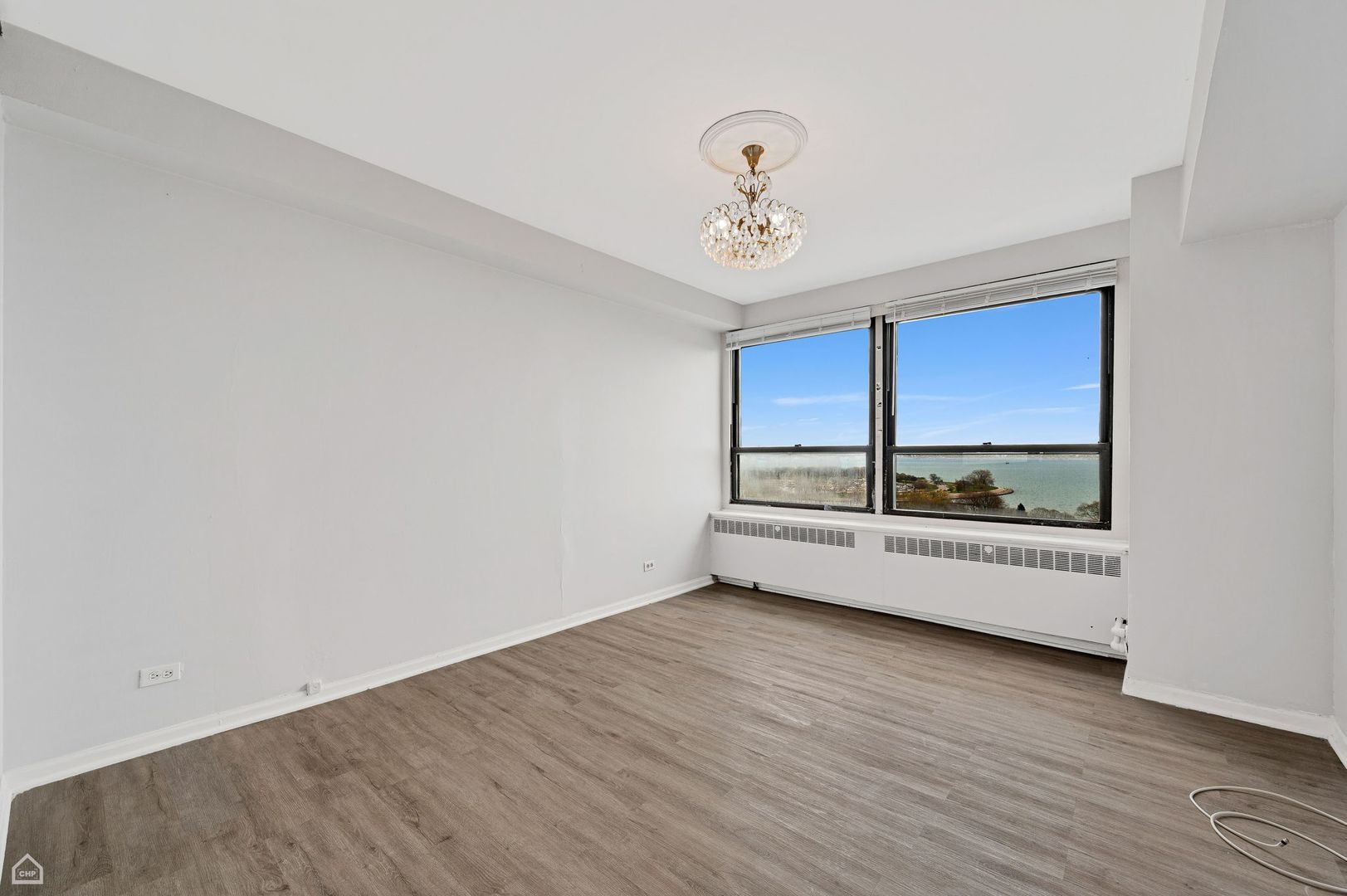 4180 N Marine Drive 1505 Property Photo 8