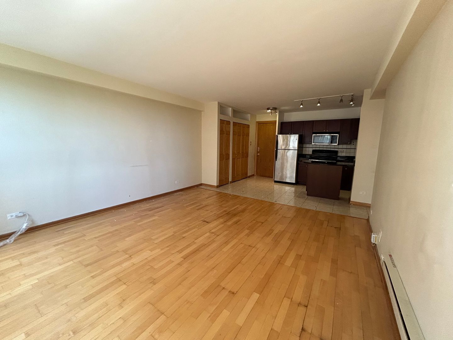 4180 N Marine Drive 1004 Property Photo 3