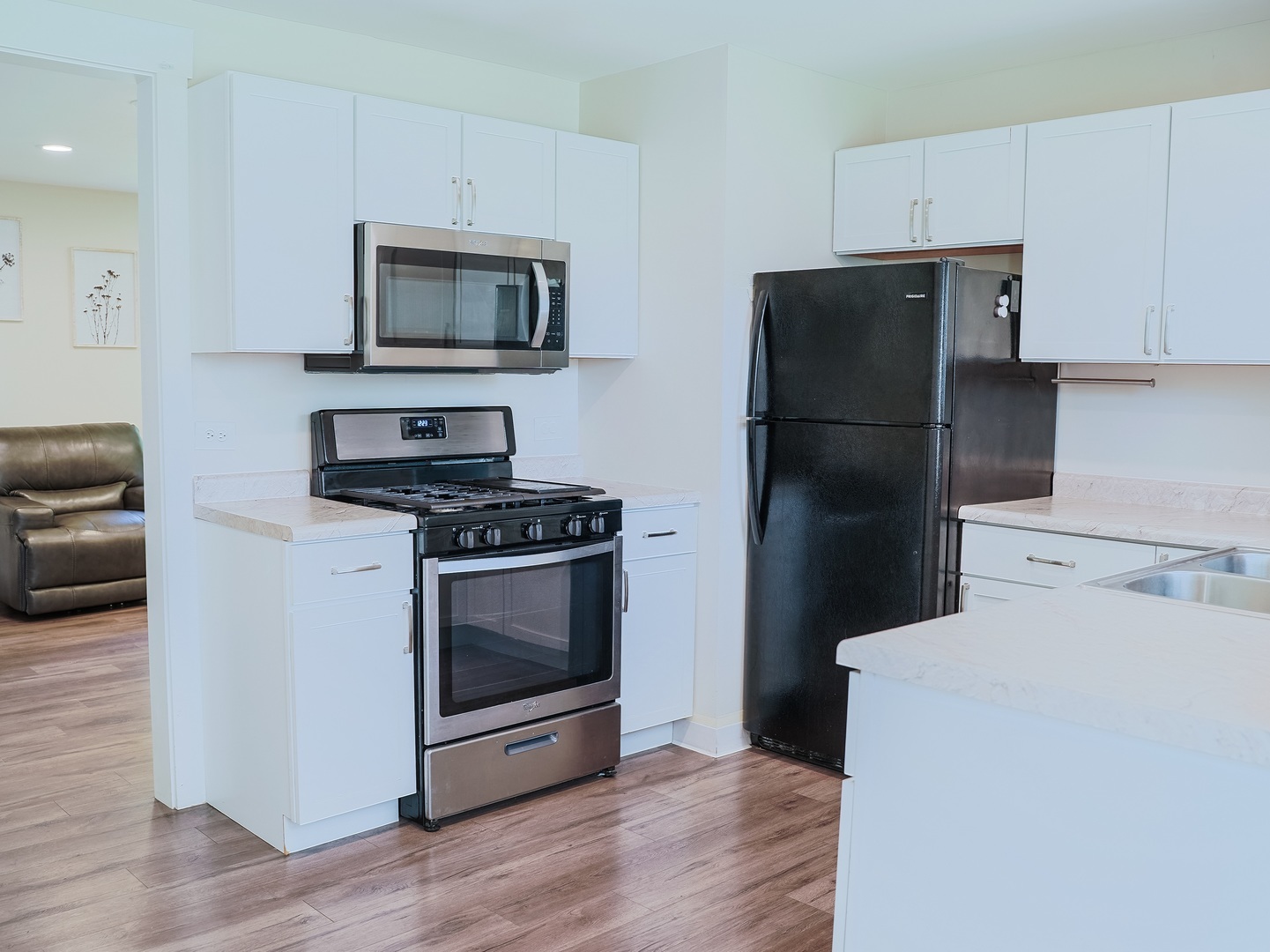 2301 Sweetbriar Street Property Photo 3