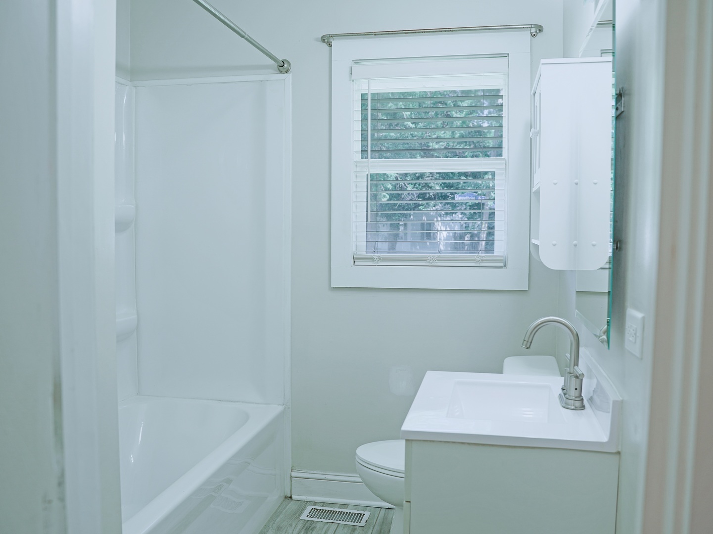2301 Sweetbriar Street Property Photo 5