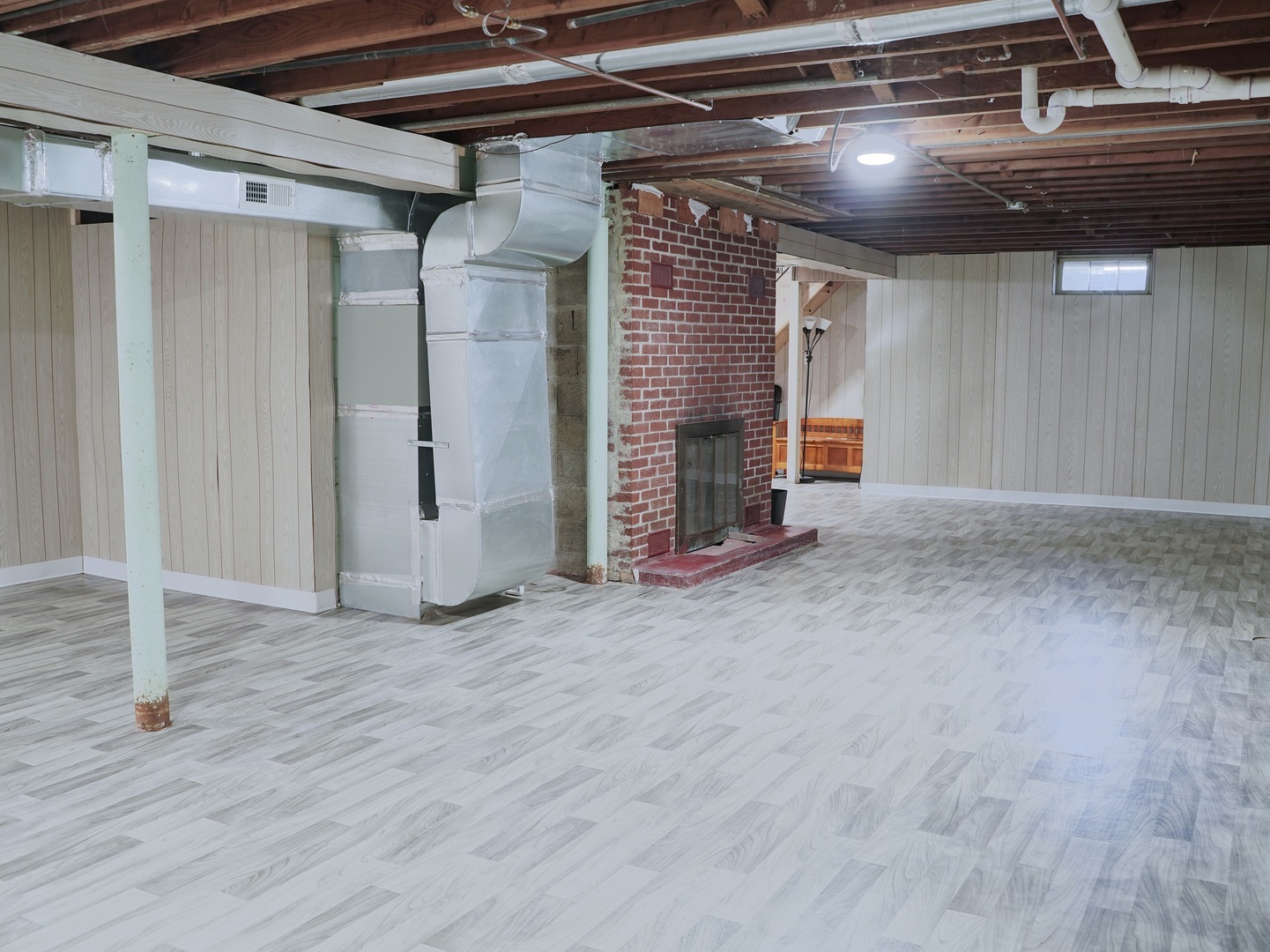 2301 Sweetbriar Street Property Photo 14