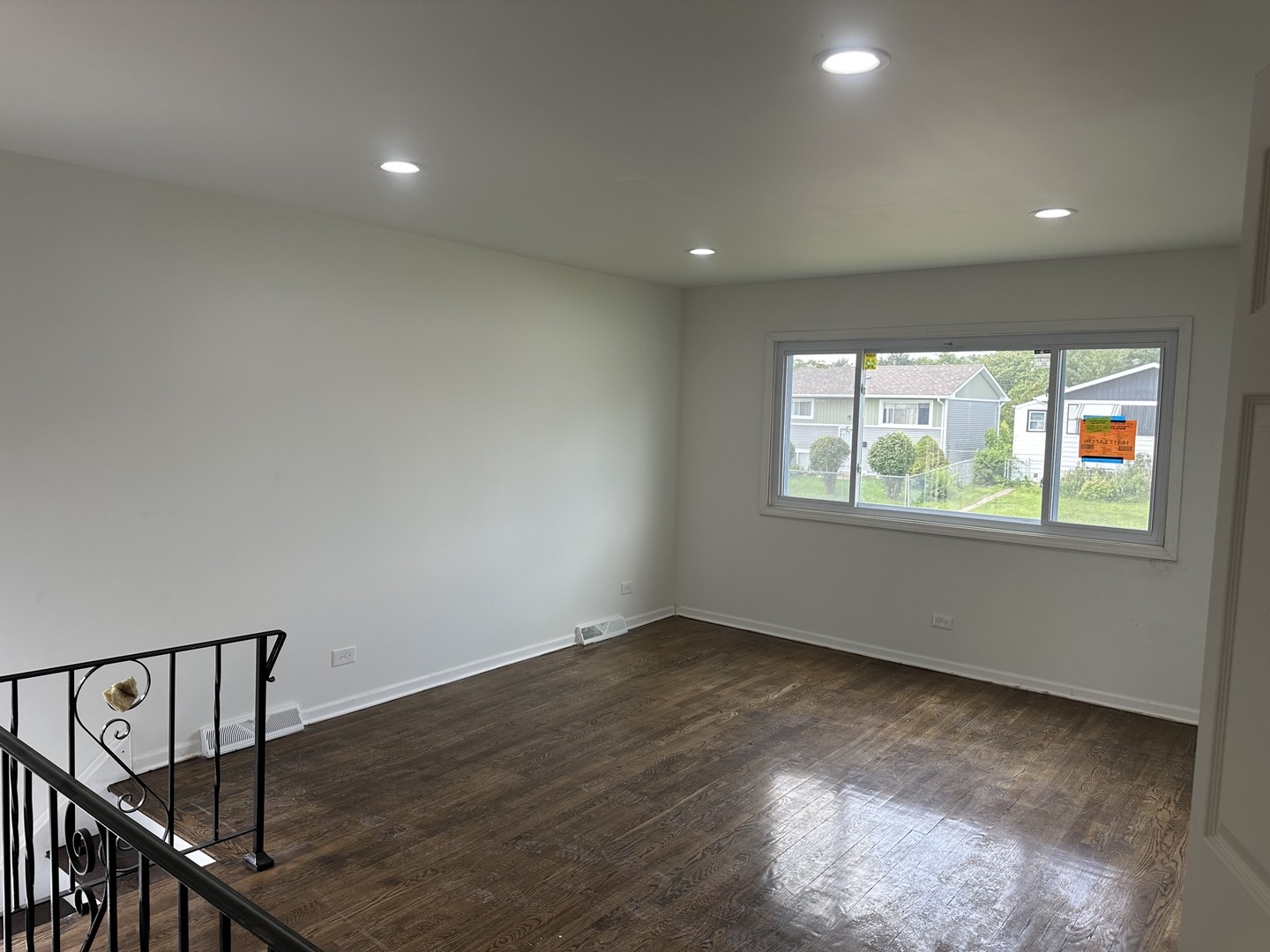 16317 Laflin Avenue Property Photo 5