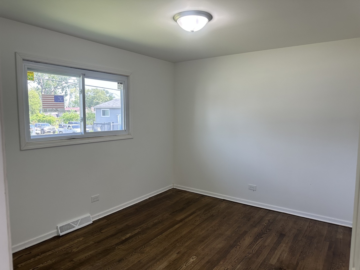 16317 Laflin Avenue Property Photo 12