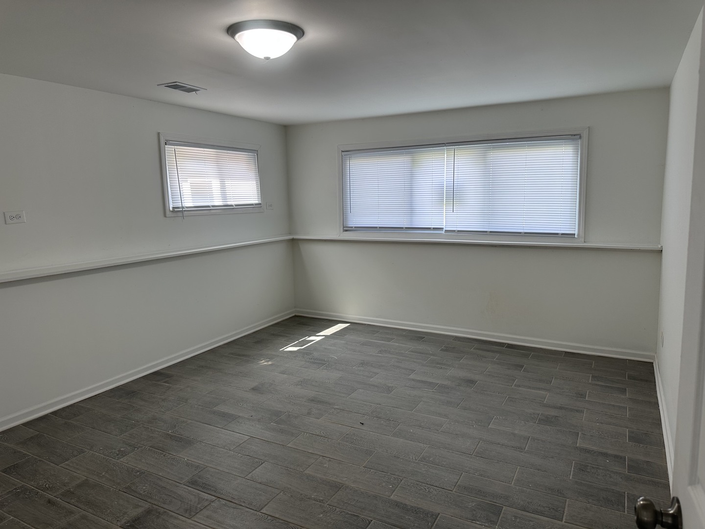 16317 Laflin Avenue Property Photo 14
