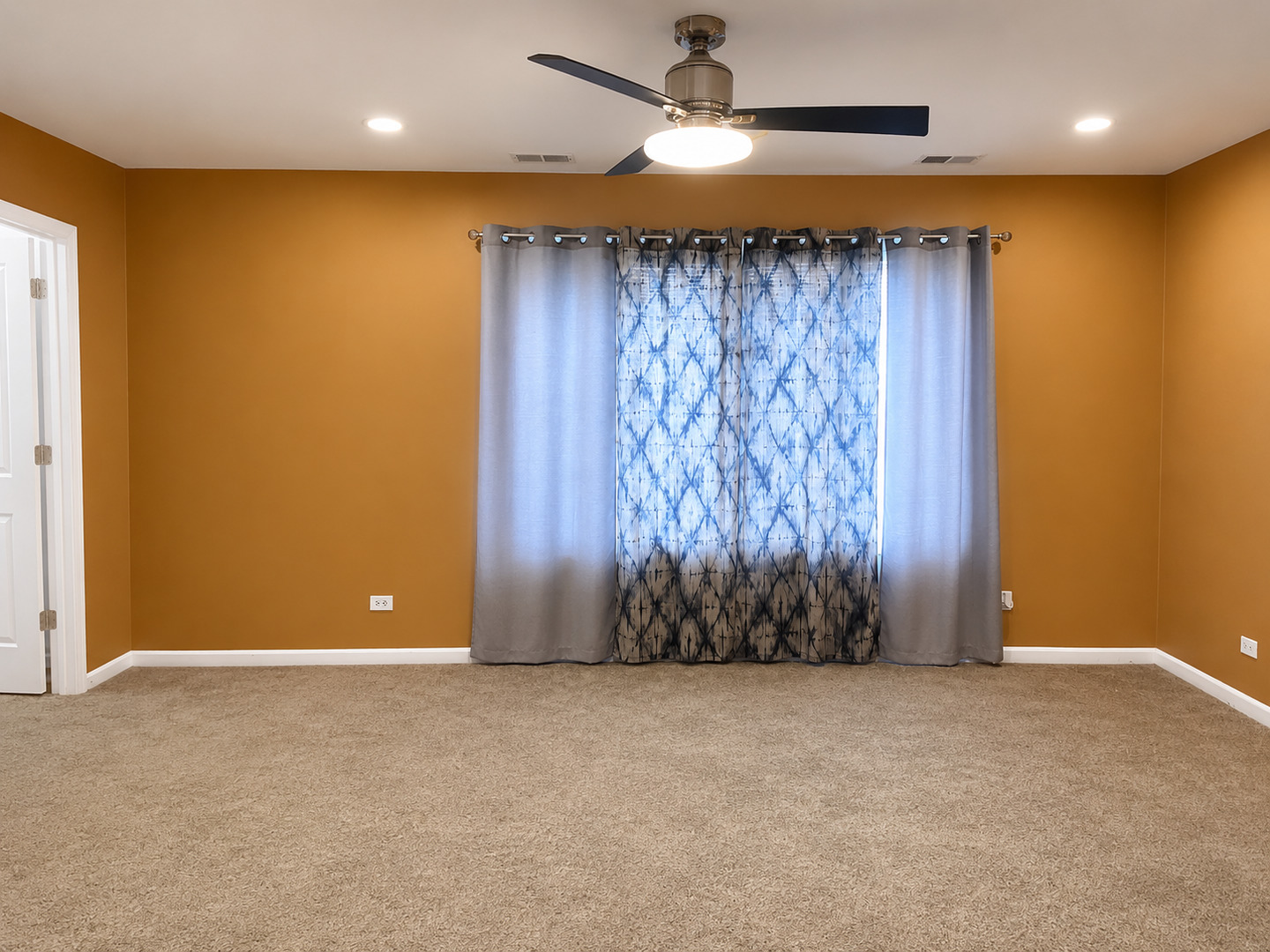11501 S Vincennes Avenue Property Photo 8