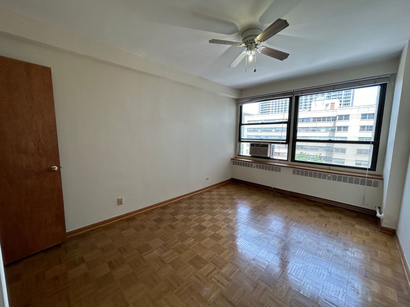 4180 N Marine Drive 1009 Property Photo 5