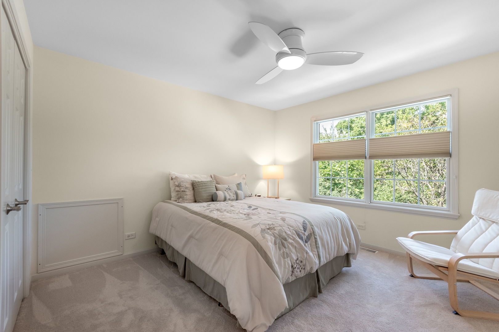 29w511 Cerny Circle Property Photo 14