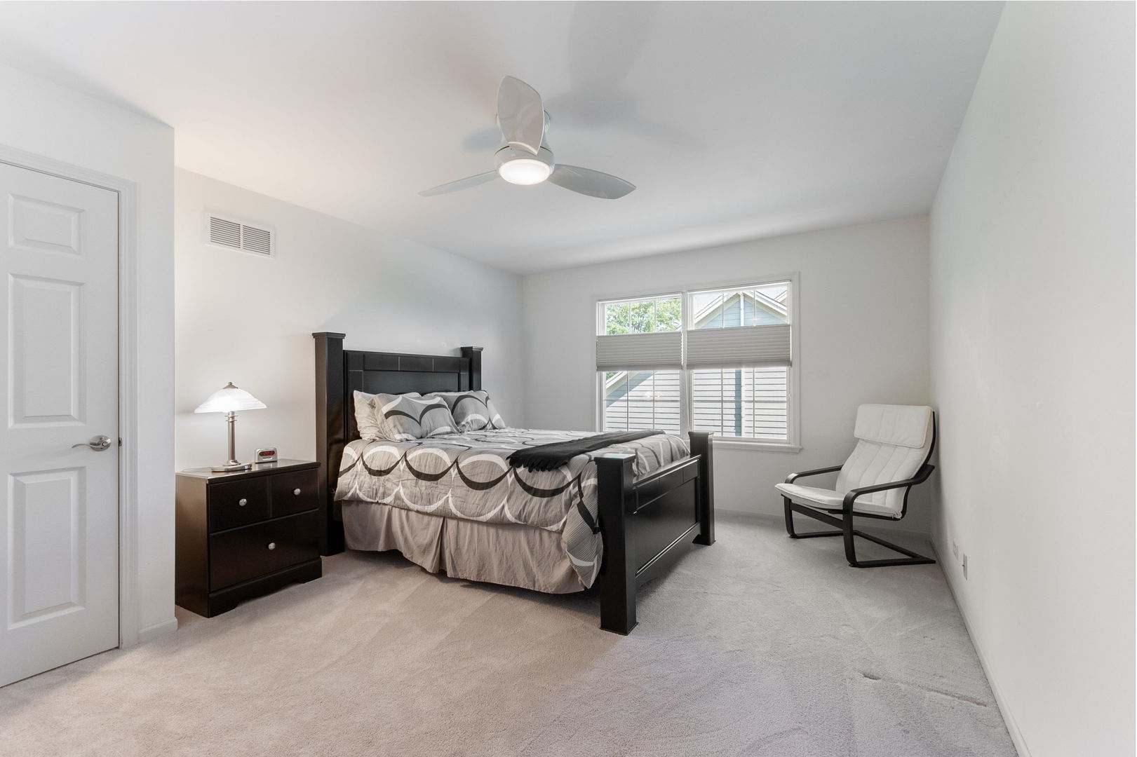 29w511 Cerny Circle Property Photo 15