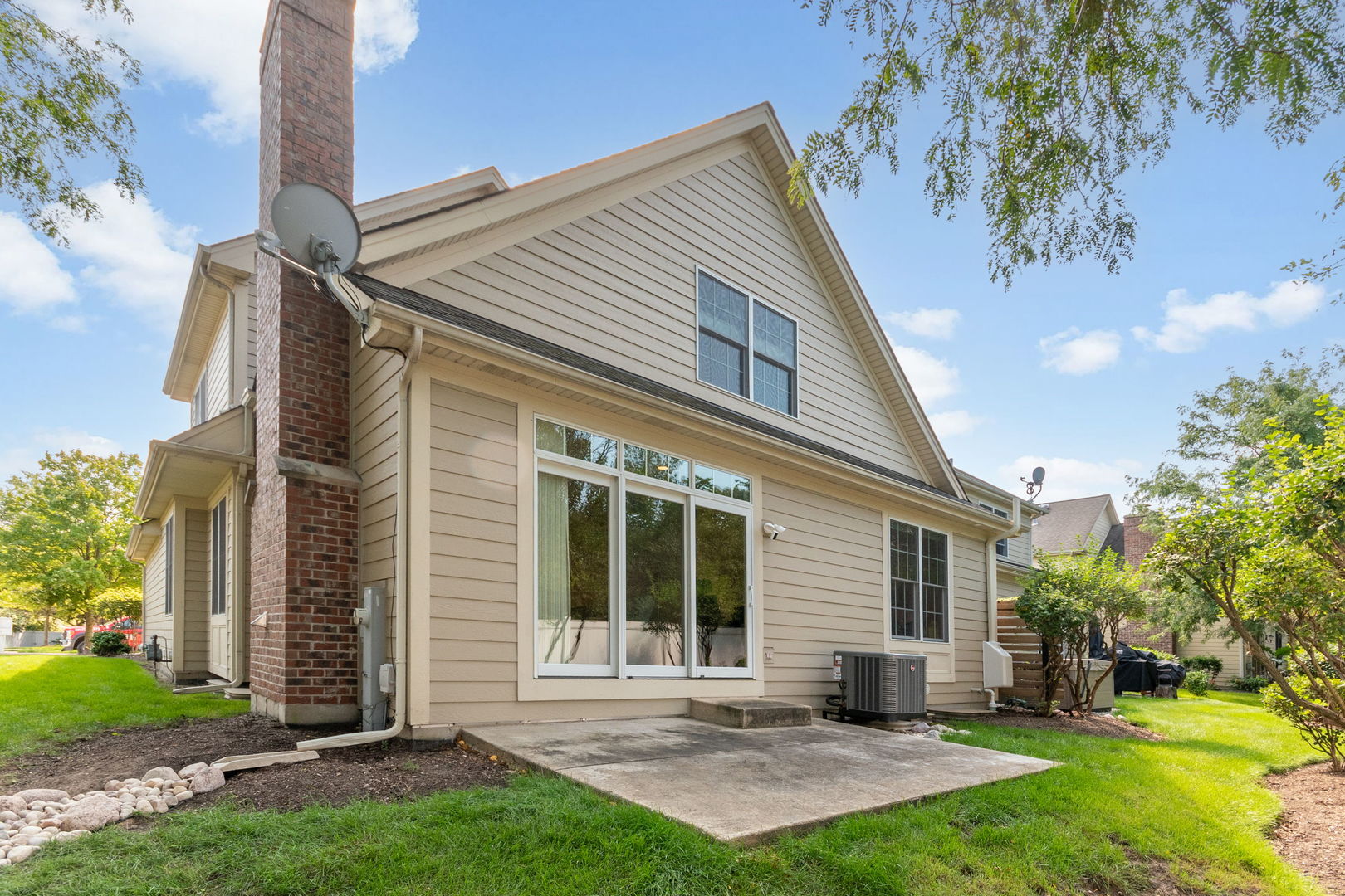 29w511 Cerny Circle Property Photo 26