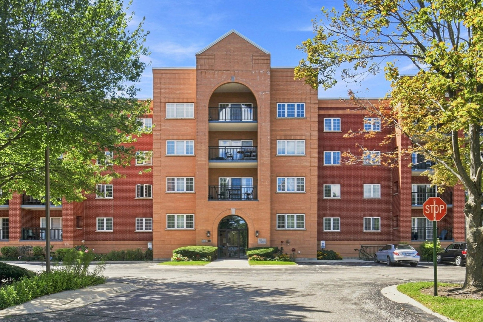 55 S Hale Street 207 Property Photo 1