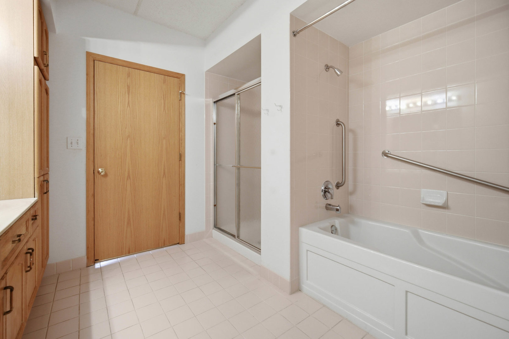 55 S Hale Street 207 Property Photo 12