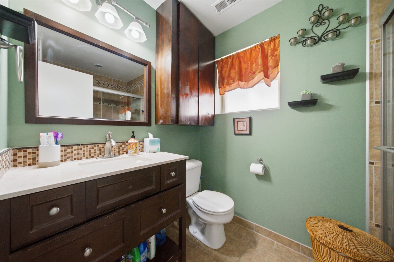 3262 N Elston Avenue Property Photo 18