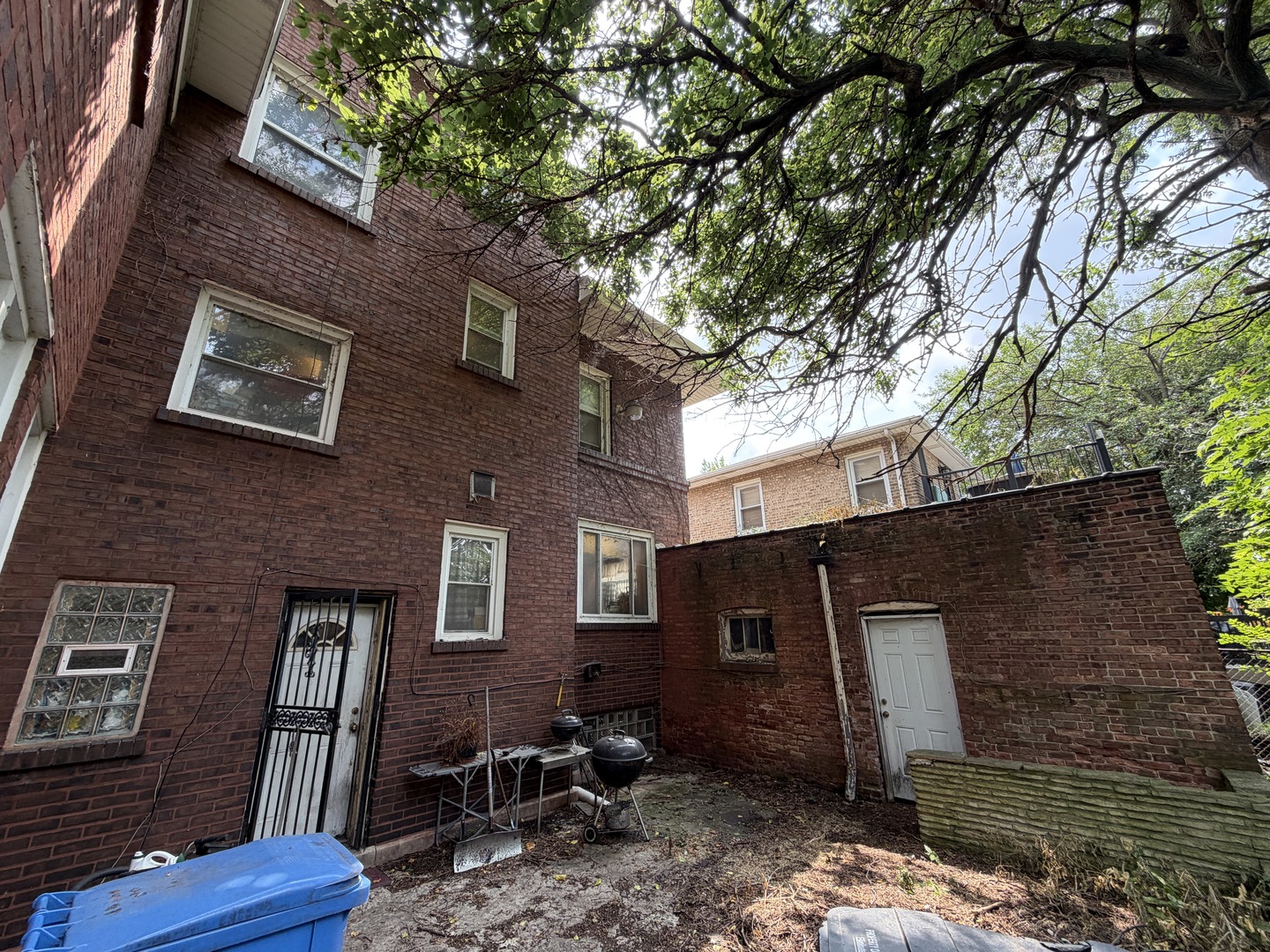 7022 S Constance Avenue Property Photo 3