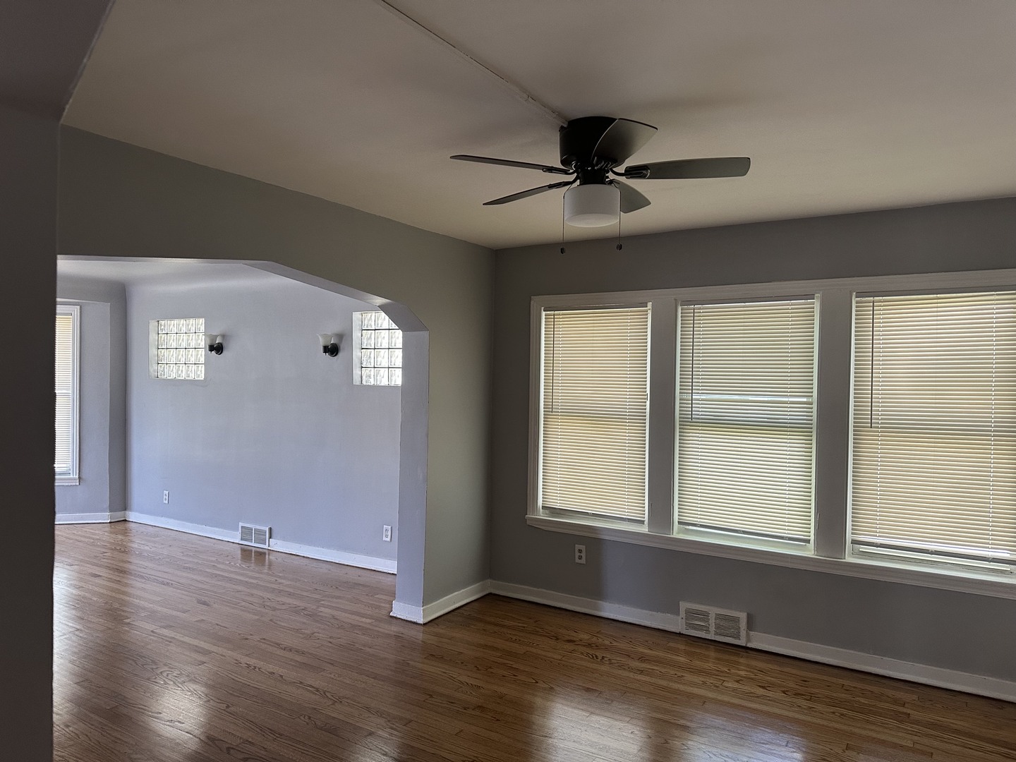11953 S State Street Property Photo 6