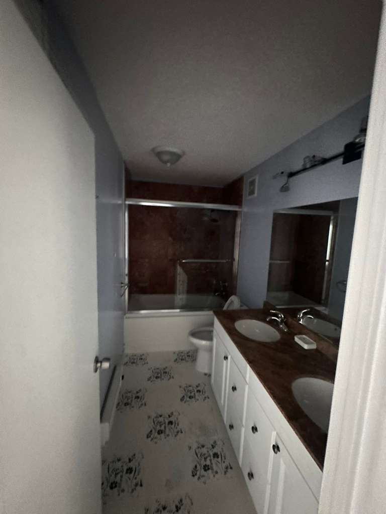 6033 N Sheridan Road 39e Property Photo 8