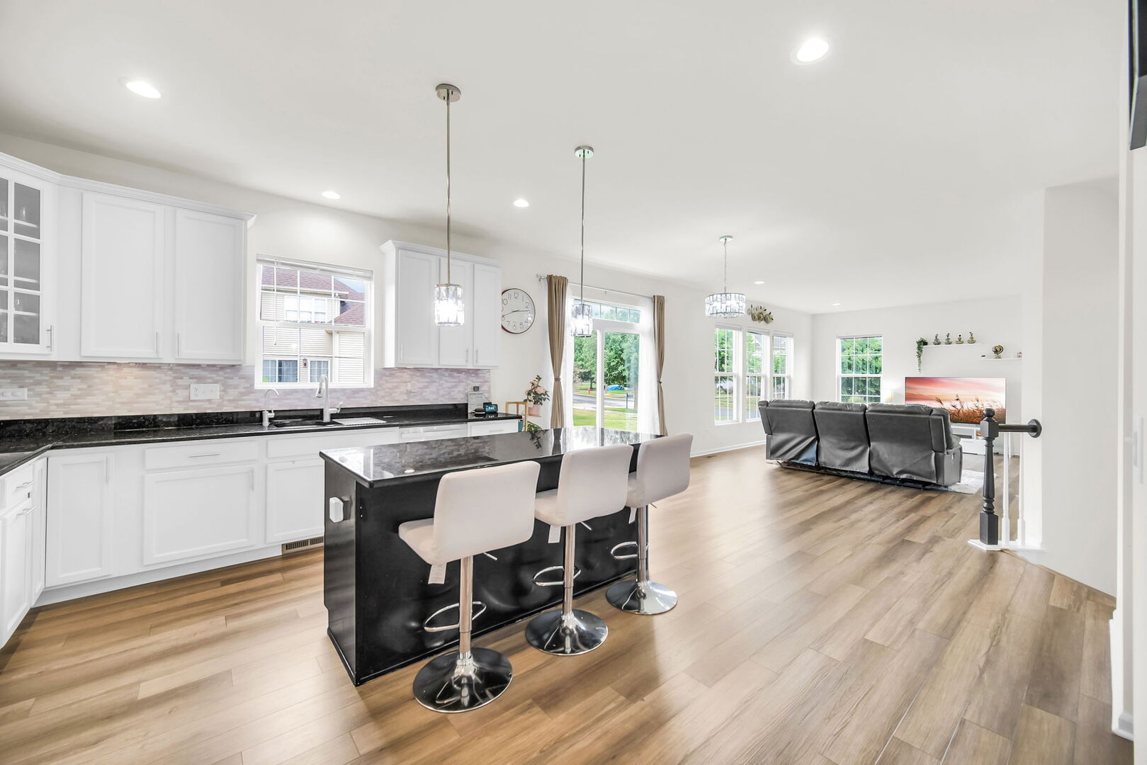 12404 S Blue Water Parkway Property Photo 19