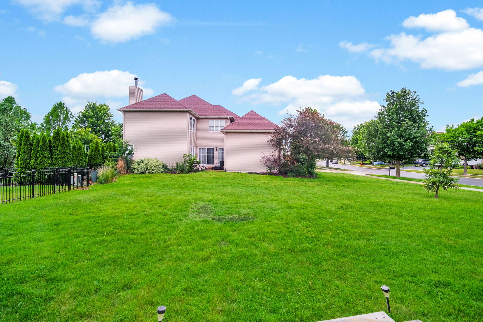 12404 S Blue Water Parkway Property Photo 36