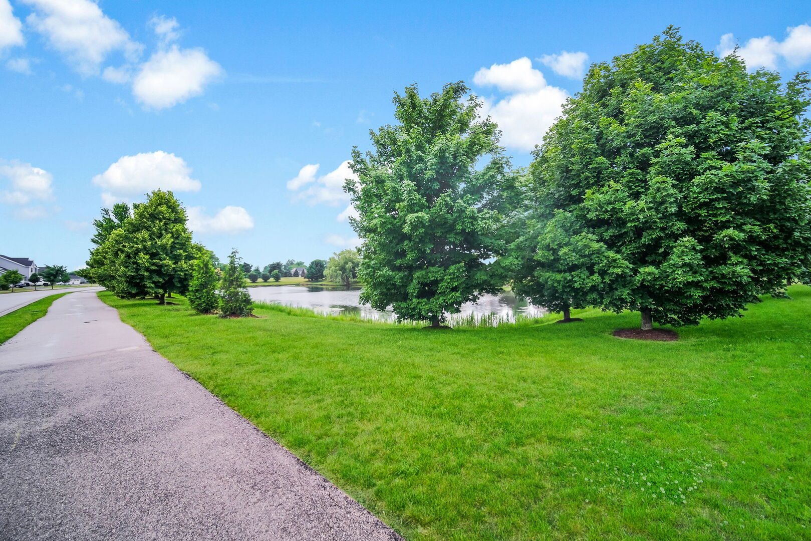 12404 S Blue Water Parkway Property Photo 41