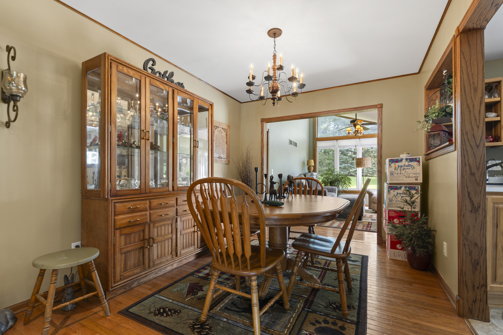 8694 Glacier Drive Property Photo 6