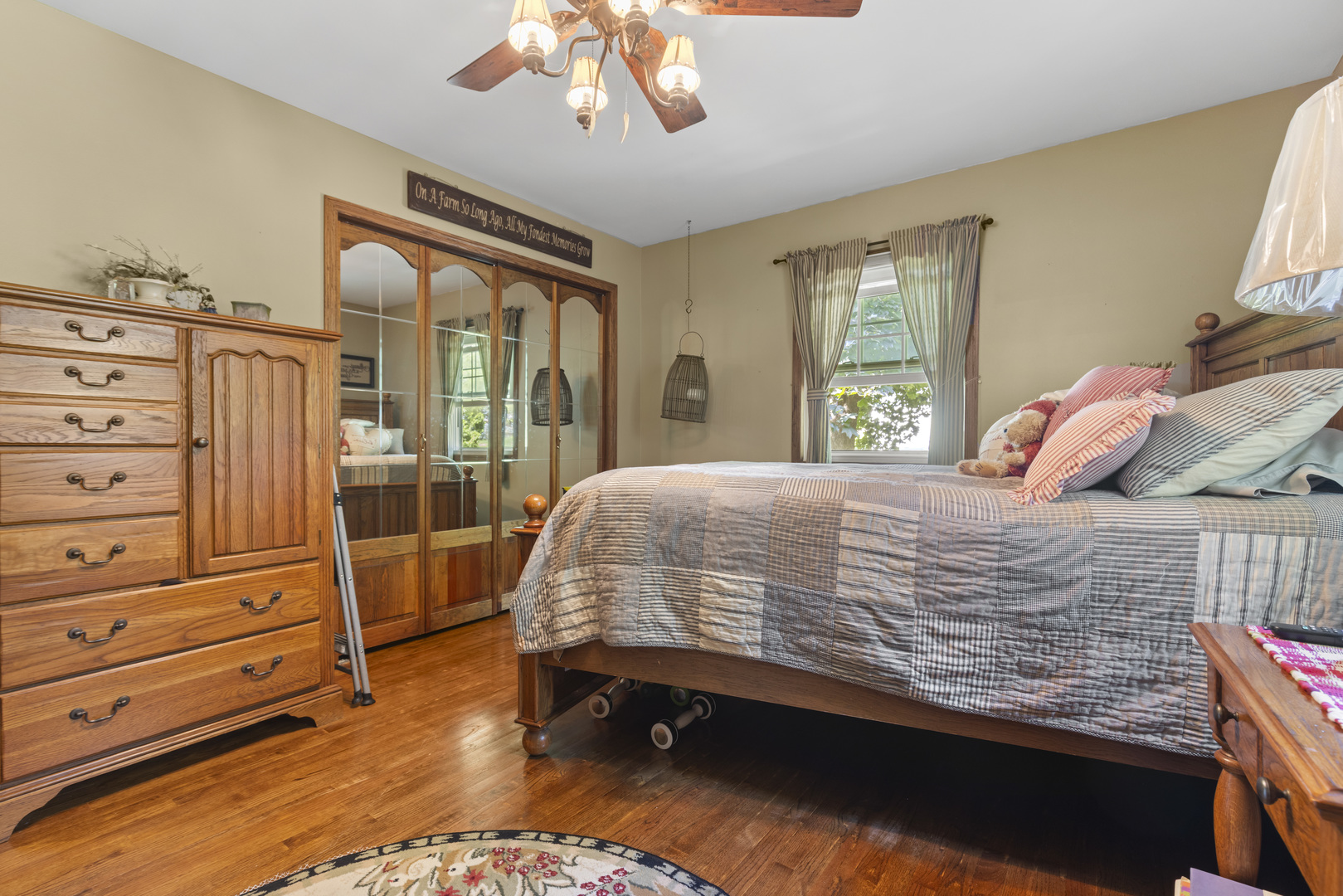 8694 Glacier Drive Property Photo 12