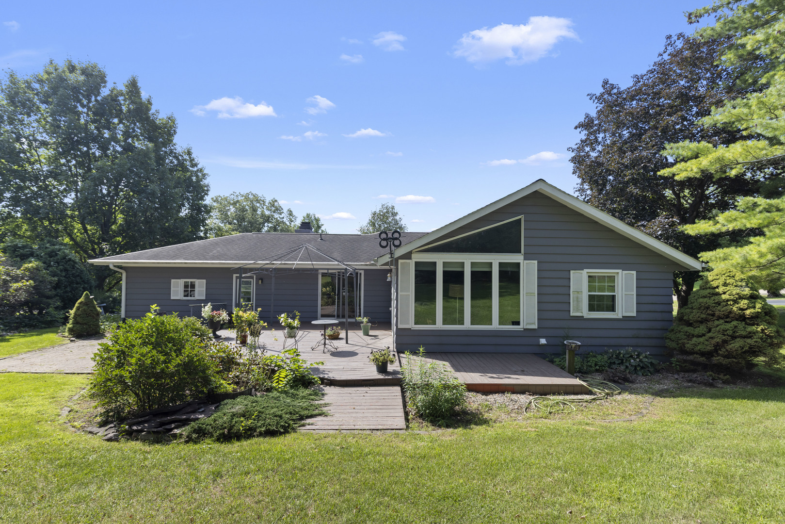 8694 Glacier Drive Property Photo 25