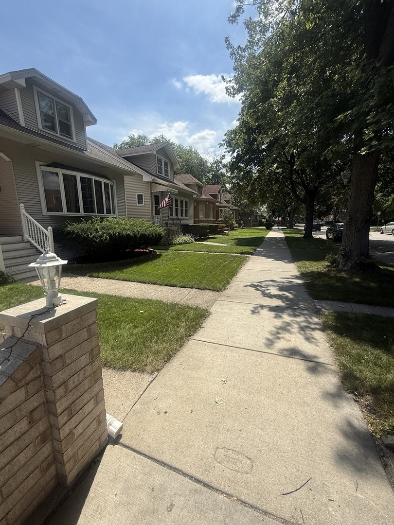 5117 N Kolmar Avenue Property Photo 5