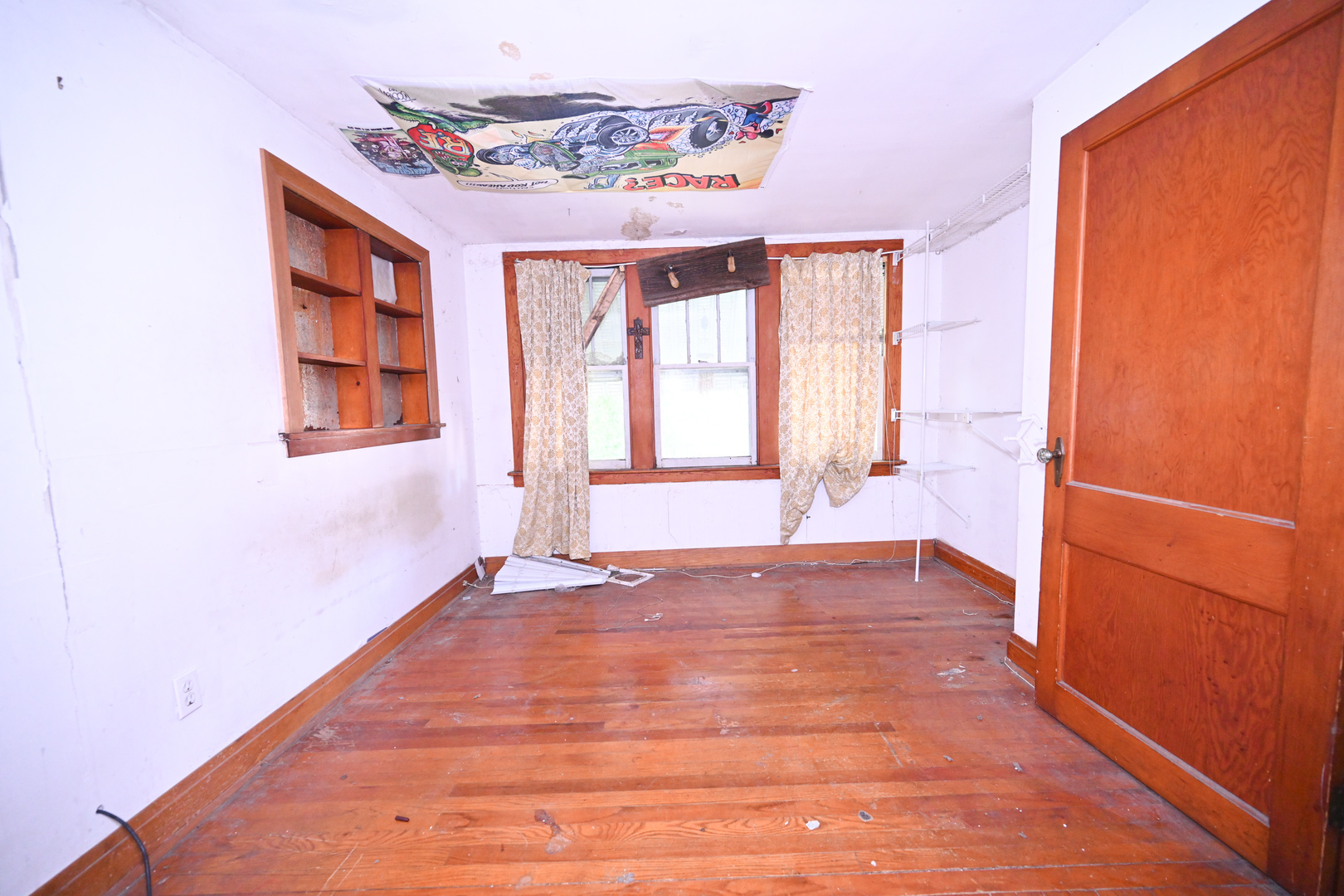 2638 W Medill Avenue Property Photo 10