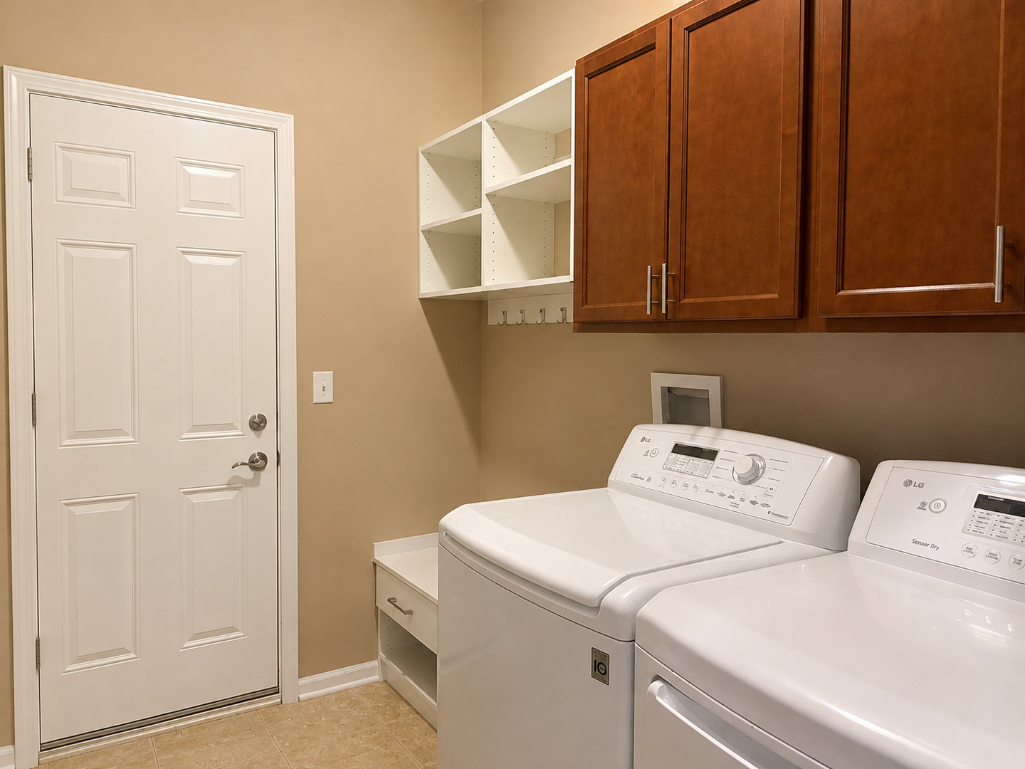 3799 Canton Circle Property Photo 10