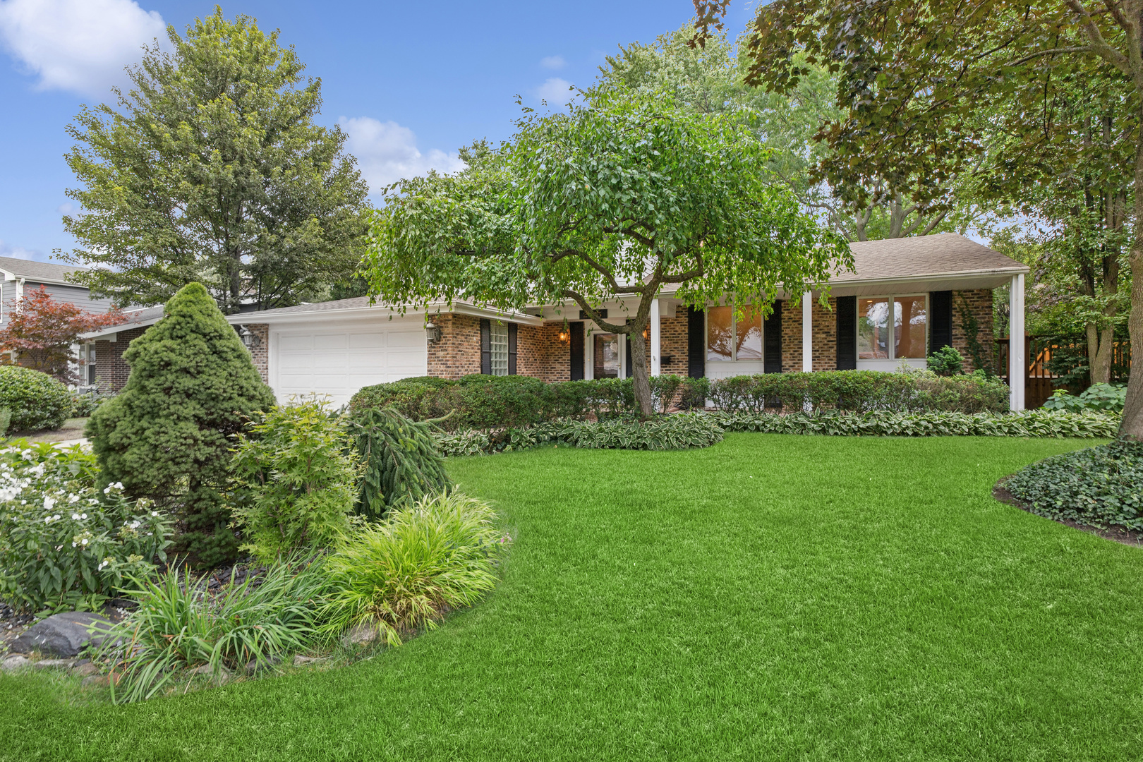 2415 Happy Hollow Road Property Photo 1