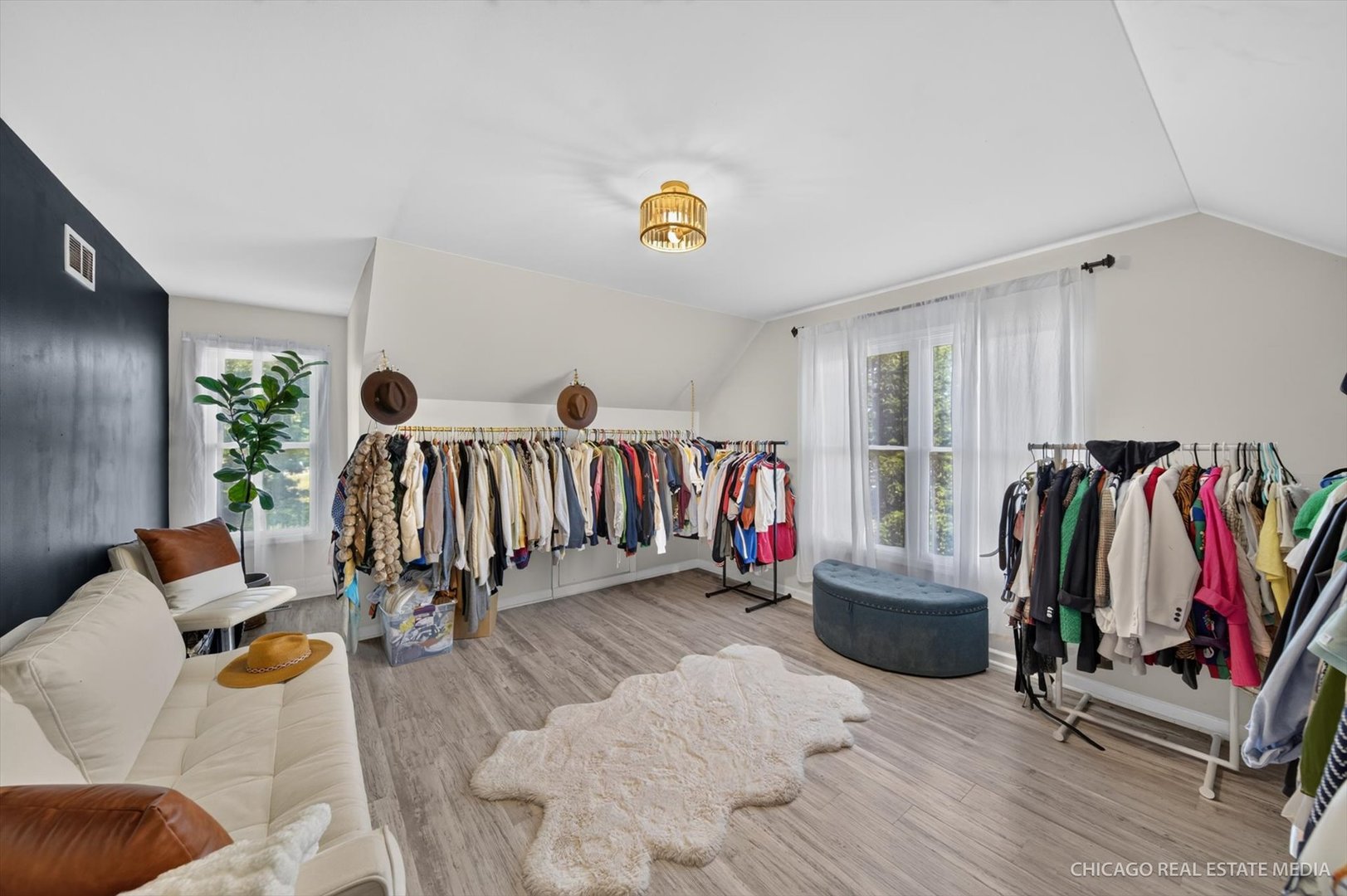 525 Cheshire Court Property Photo 11