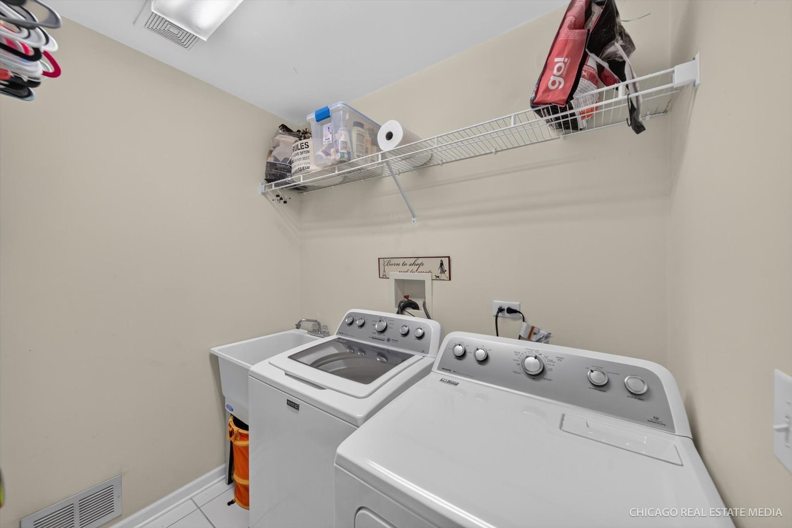525 Cheshire Court Property Photo 12