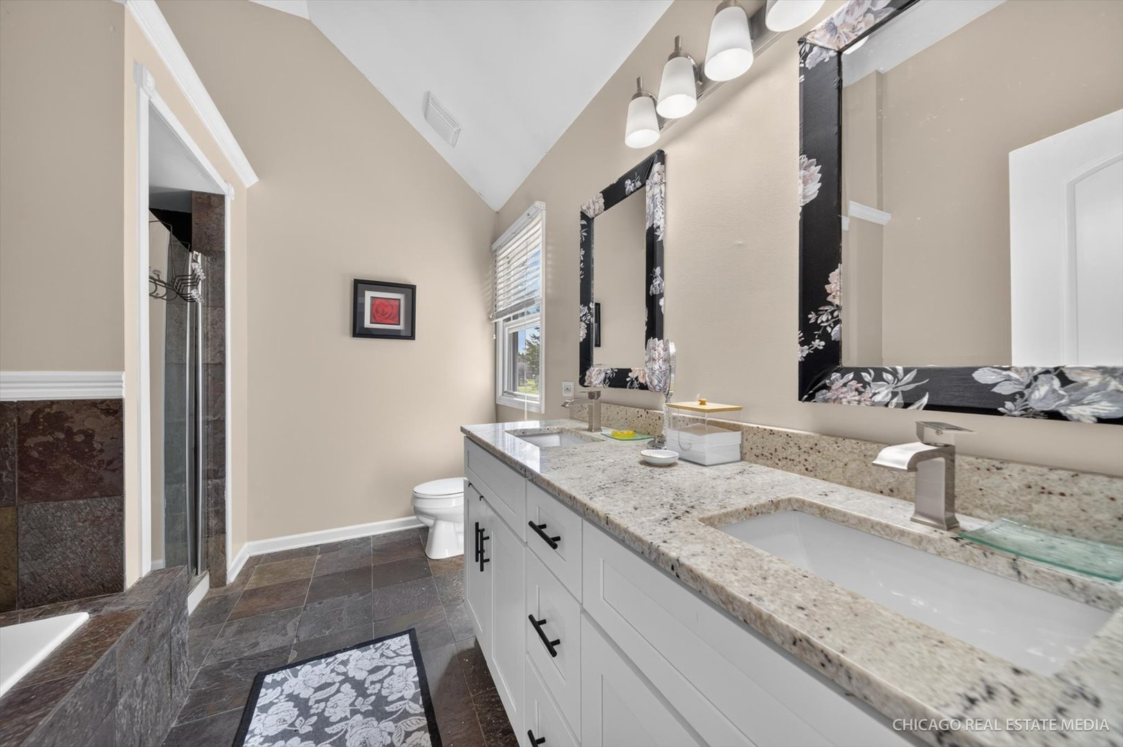 525 Cheshire Court Property Photo 13