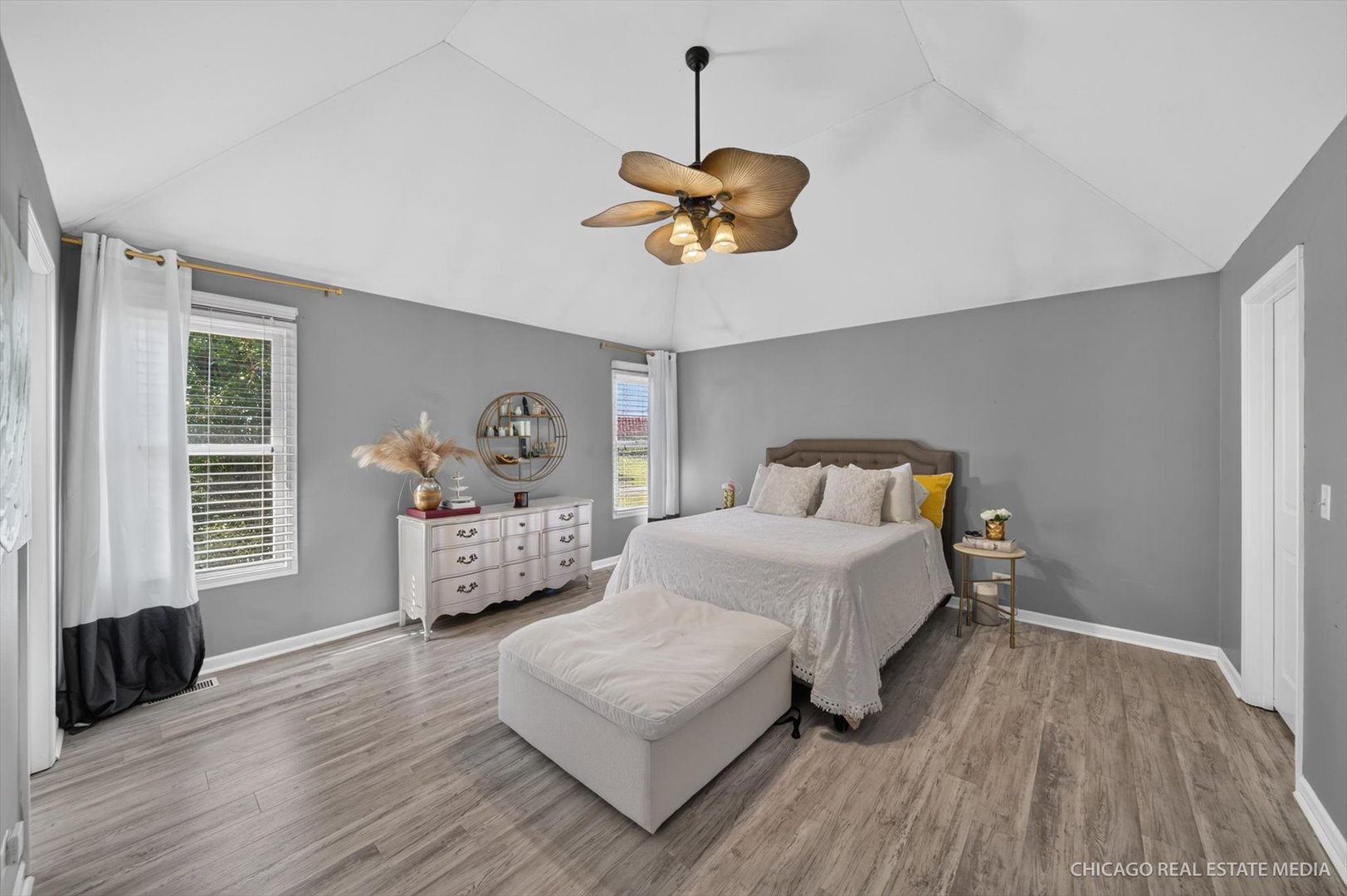 525 Cheshire Court Property Photo 14
