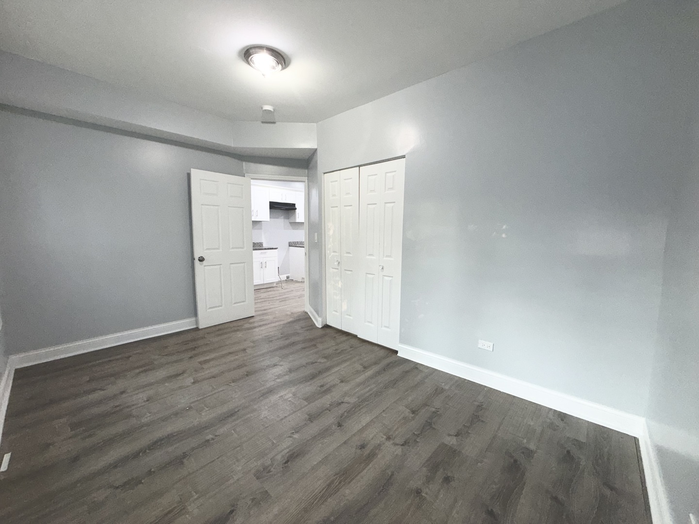 7724 S Essex Avenue 2 Property Photo 7