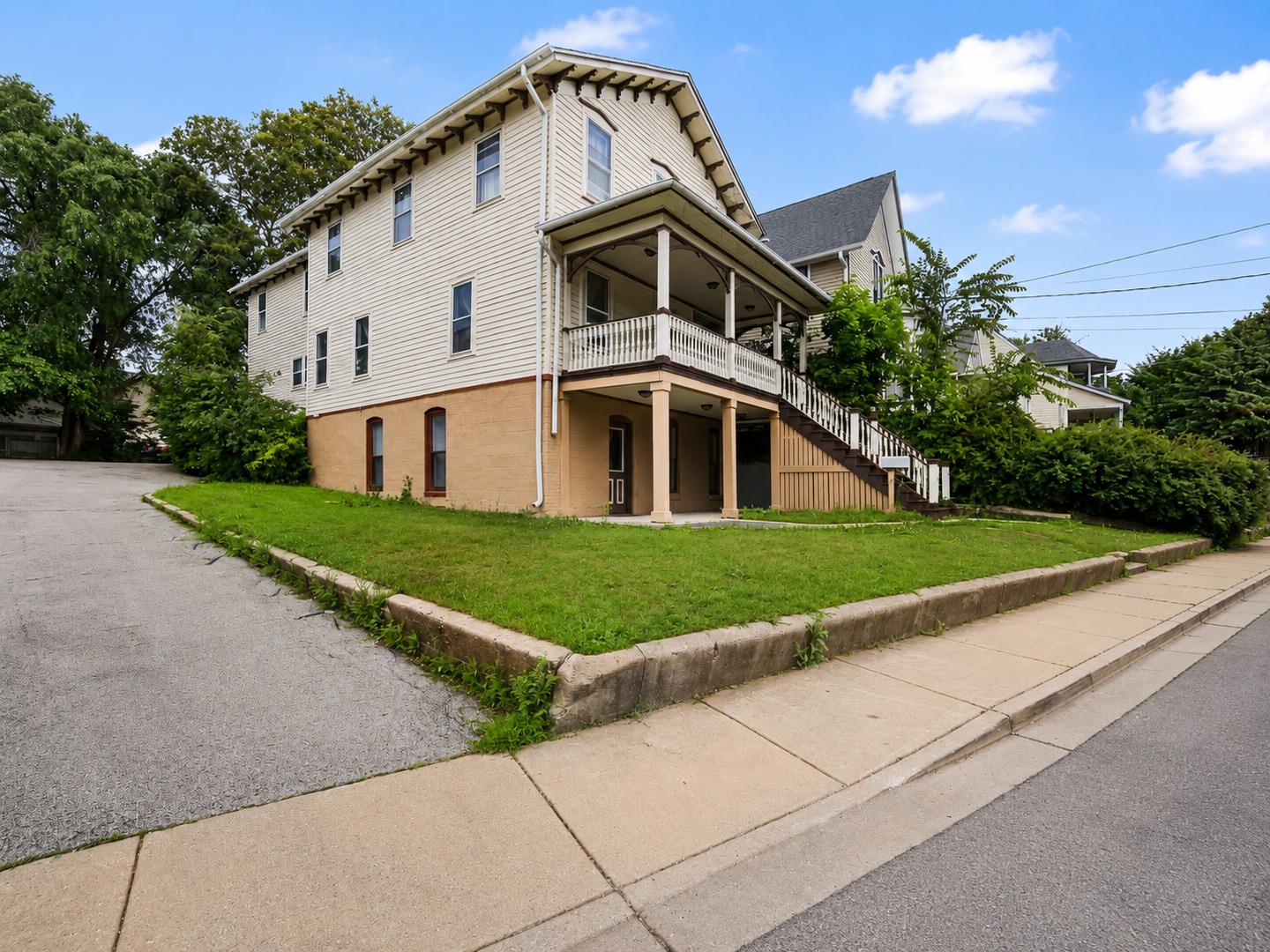 217 Michigan Street Property Photo 2