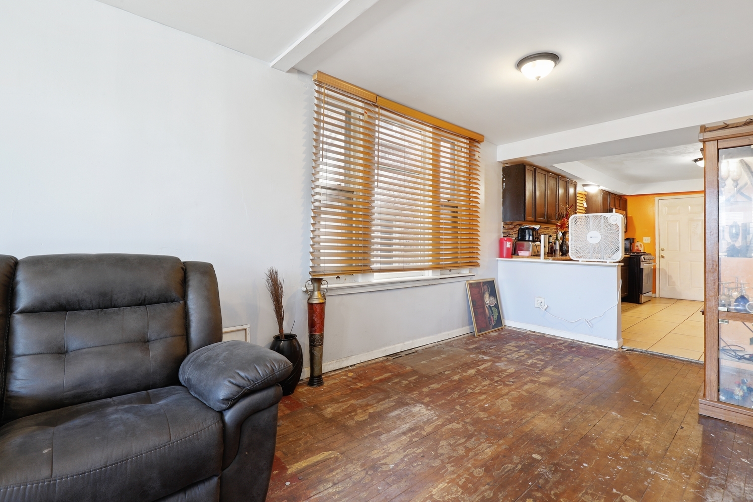 227 154th Place Property Photo 3