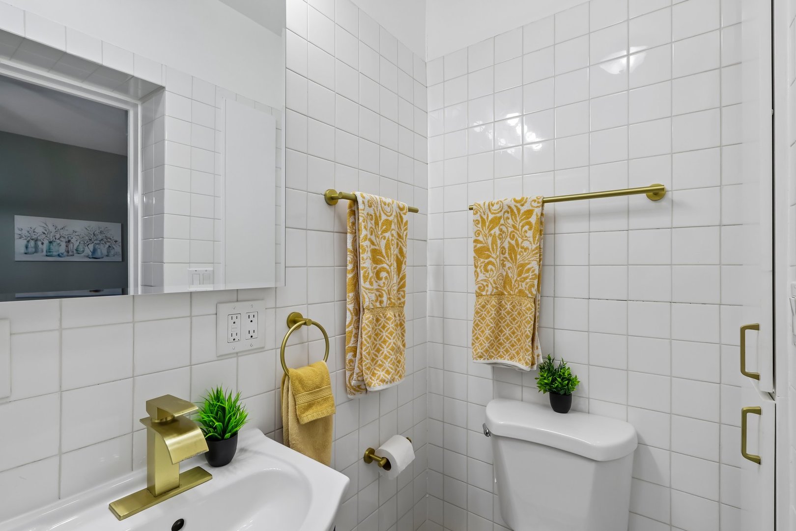 2202 N Clybourn Avenue 3 Property Photo 22