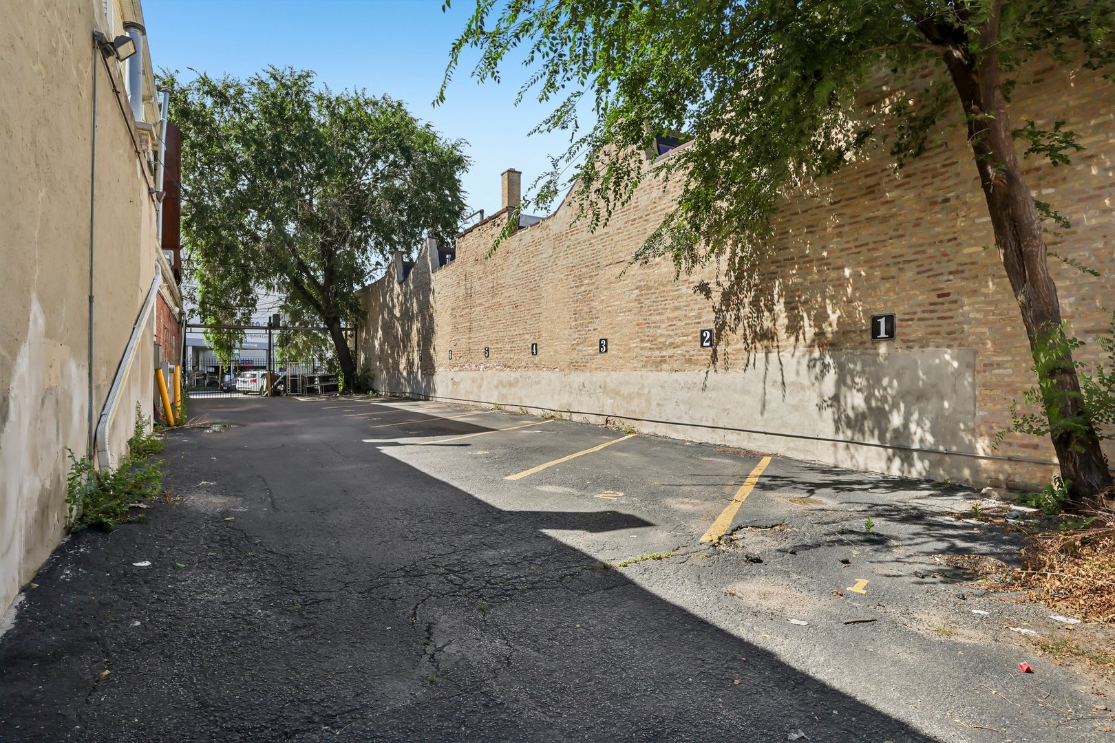 2202 N Clybourn Avenue 3 Property Photo 29