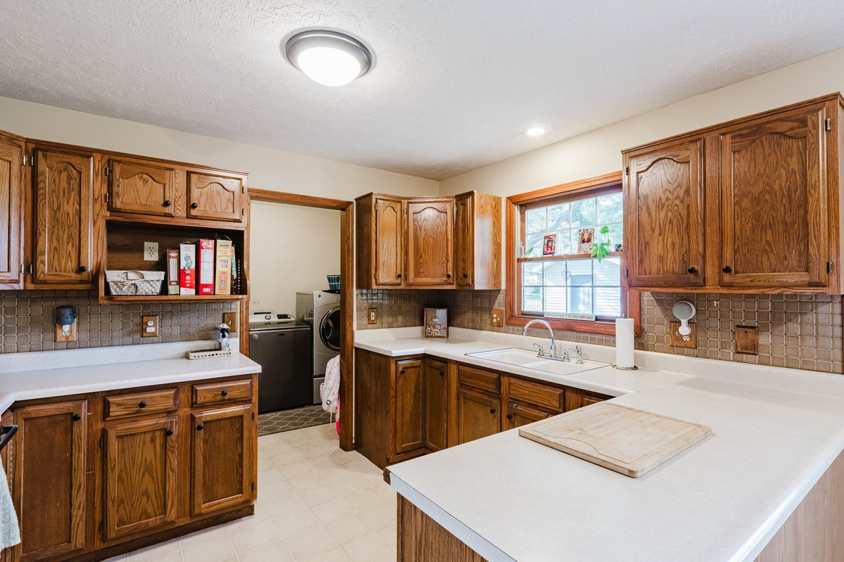 304 Jenny Lind Drive Property Photo 13