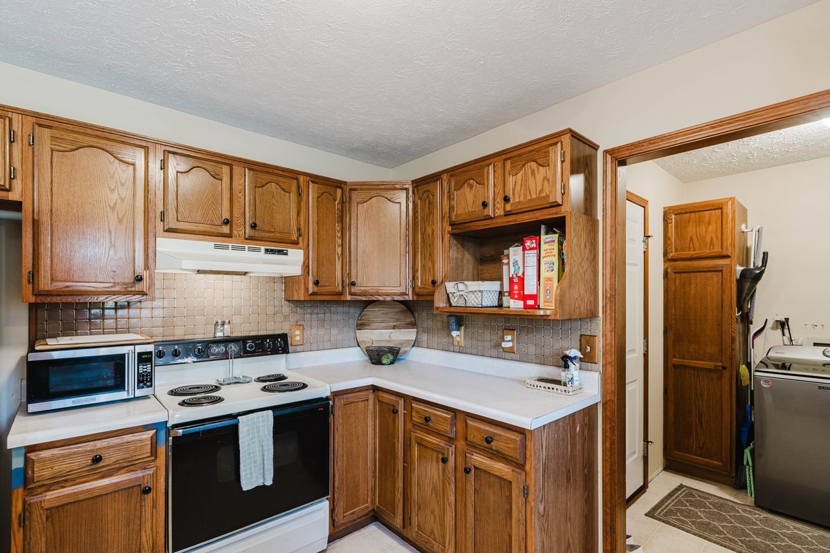 304 Jenny Lind Drive Property Photo 14