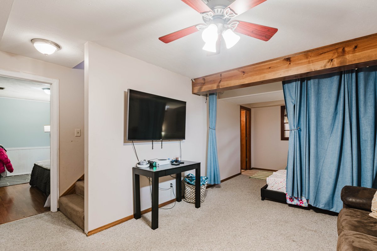 304 Jenny Lind Drive Property Photo 27