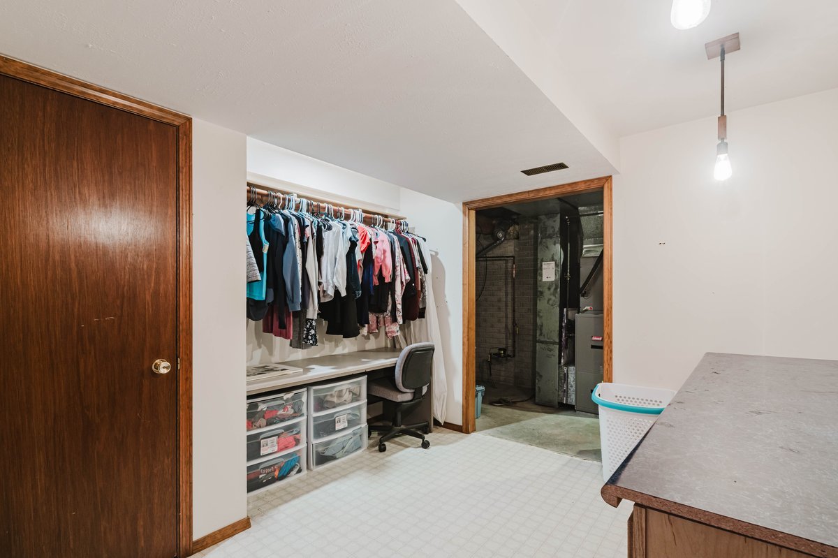304 Jenny Lind Drive Property Photo 32