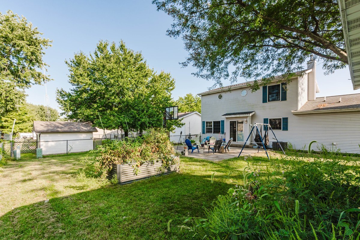 304 Jenny Lind Drive Property Photo 36