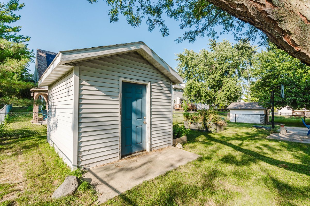 304 Jenny Lind Drive Property Photo 40