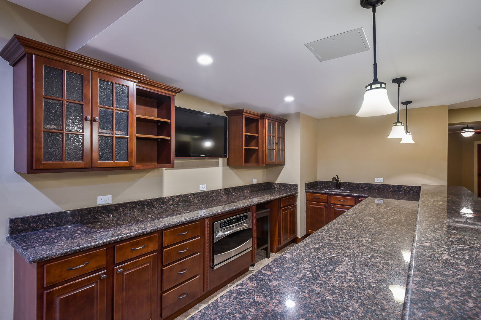 605 Thornwood Drive Property Photo 38