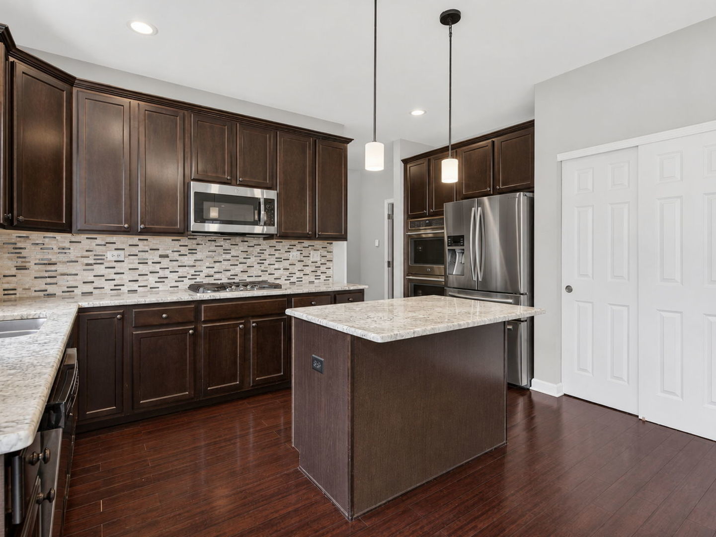 12807 Timber Wood Circle Property Photo 38